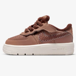Детски Обувки Nike FORCE 1 LOW EASYON LIL BT - IO7686-200