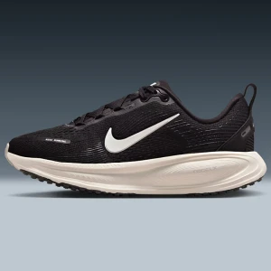 Маратонки Nike VOMERO 18 GS - HQ2157-004