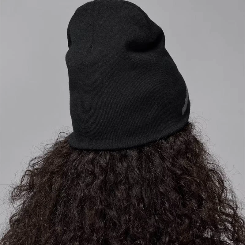 Шапка Nike U J PEAK BEANIE BRK BL GX - II2413-010 Шапка Nike U J PEAK BEANIE BRK BL GX - II2413-010