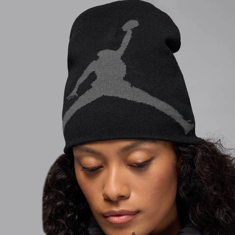 Шапка Nike U J PEAK BEANIE BRK BL GX - II2413-010 Шапка Nike U J PEAK BEANIE BRK BL GX - II2413-010