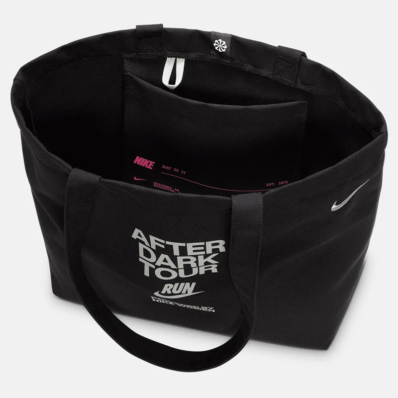 Дамска Чанта Nike NK HRTG TOTE 2.0-WRS GFX - IF8252-010 Дамска Чанта Nike NK HRTG TOTE 2.0-WRS GFX - IF8252-010