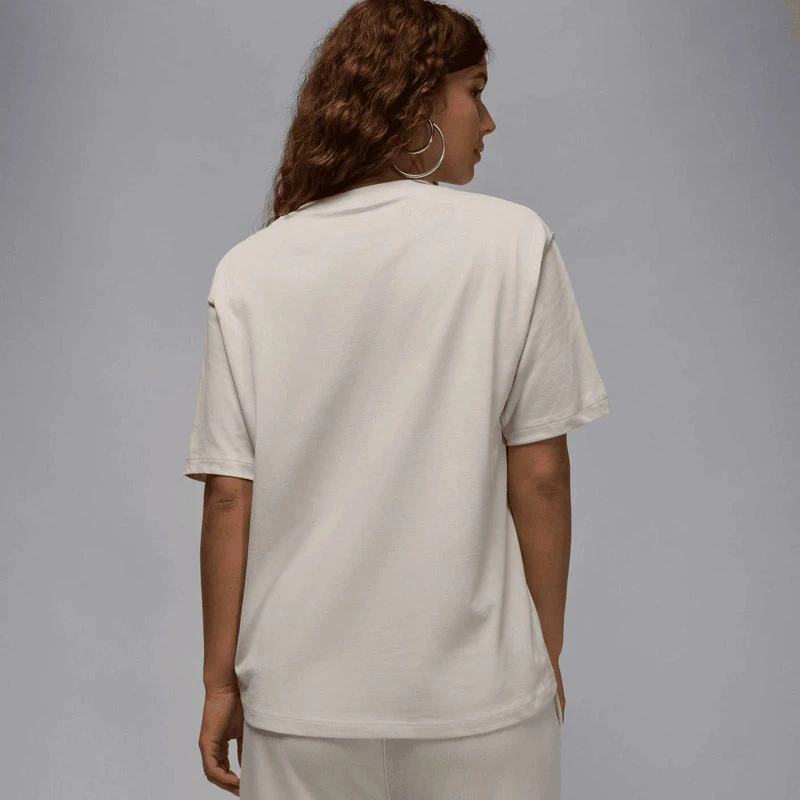 Дамска Тениска Nike W J BRK ESS SS GF TEE 23 - FN4500-104 Дамска Тениска Nike W J BRK ESS SS GF TEE 23 - FN4500-104