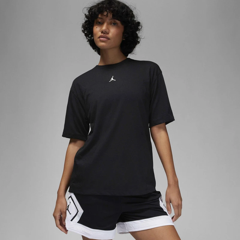 Дамска Тениска Nike W J SPT DIAMOND SS TOP - FN5116-010 Дамска Тениска Nike W J SPT DIAMOND SS TOP - FN5116-010