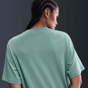 Дамска Тениска Nike W NSW SS TEE B2S OC - IF1180-017