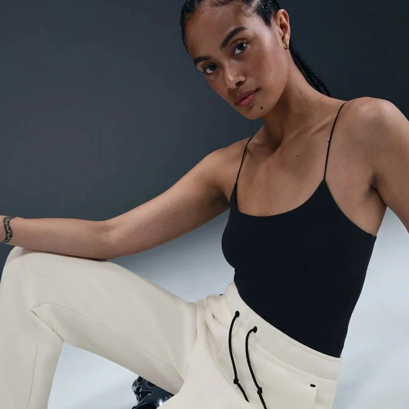 Дамски Екип Nike W NSW TCH FLC WR FZ HDY 2 - HV6747-133 Дамски Екип Nike W NSW TCH FLC WR FZ HDY 2 - HV6747-133