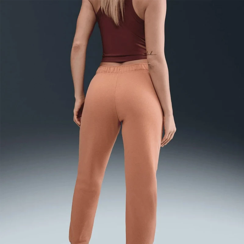 Дамско Долнище Nike W NSW CLUB FLC GX STD PANT - HV2346-688 Дамско Долнище Nike W NSW CLUB FLC GX STD PANT - HV2346-688