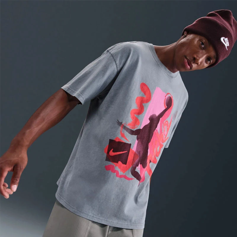 Мъжка Тениска Nike M NK TEE M90 OC DNA - HV1697-065 Мъжка Тениска Nike M NK TEE M90 OC DNA - HV1697-065