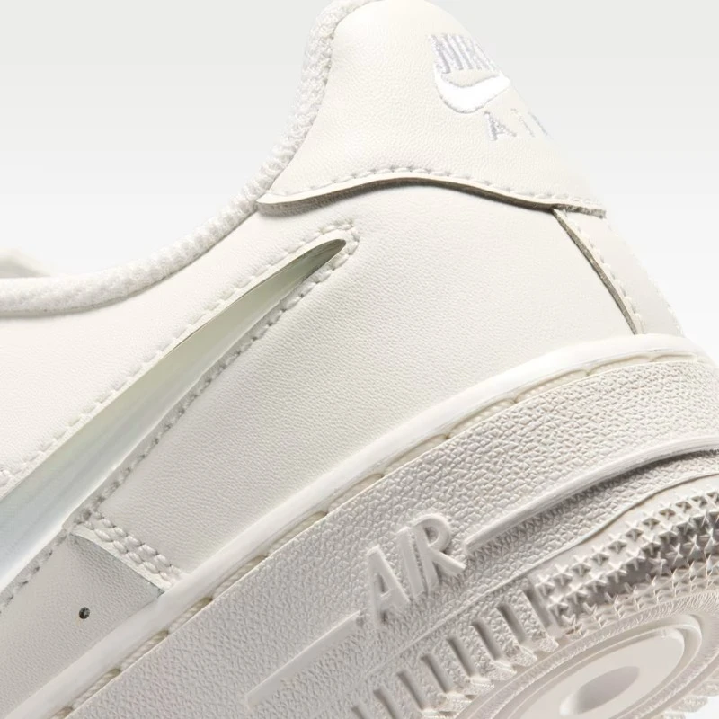 Обувки Nike AIR FORCE 1 JES (GS) - IR0595-101 Обувки Nike AIR FORCE 1 JES (GS) - IR0595-101