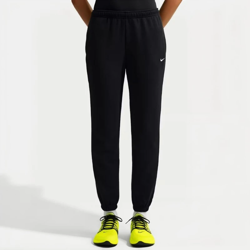 Дамско долнище Nike W NK STDO FLC LW MR STD CF PNT - IM8104-001 Дамско долнище Nike W NK STDO FLC LW MR STD CF PNT - IM8104-001