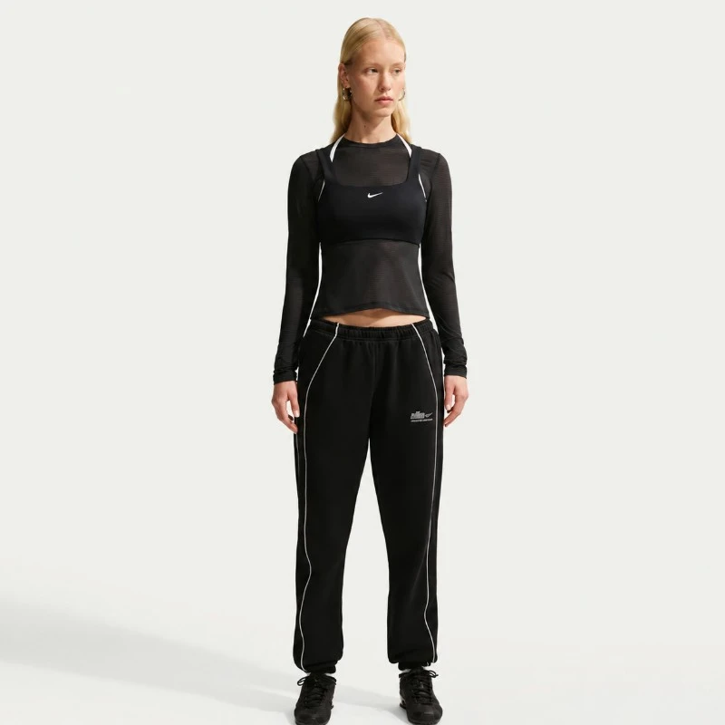 Дамско долнище Nike W NK STDO FLC MW MR AD CFF PNT - IQ3885-001 Дамско долнище Nike W NK STDO FLC MW MR AD CFF PNT - IQ3885-001
