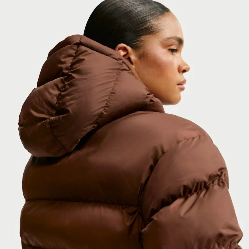 Дамско яке Nike W NK TF SYN CLSSC JKT - IF5931-259 Дамско яке Nike W NK TF SYN CLSSC JKT - IF5931-259