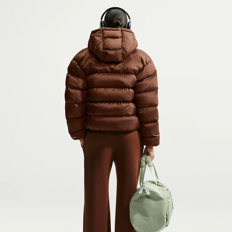 Дамско яке Nike W NK TF SYN CLSSC JKT - IF5931-259 Дамско яке Nike W NK TF SYN CLSSC JKT - IF5931-259
