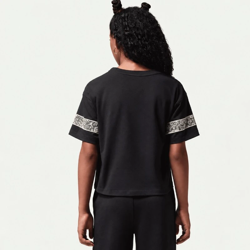 Детска тениска Nike Jordan JDG FLOWER LACE - 45G053-G0T Детска тениска Nike Jordan JDG FLOWER LACE - 45G053-G0T