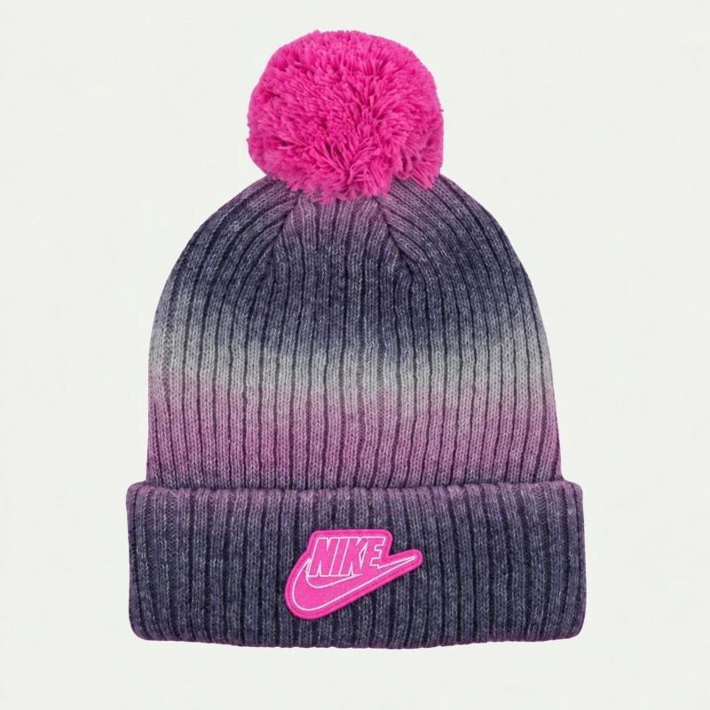 Детски комплект с щапка и ръкавици Nike NAG GRADIENT PEAK POM BEANIE S - 4A3178-AFN Детски комплект с щапка и ръкавици Nike NAG GRADIENT PEAK POM BEANIE S - 4A3178-AFN