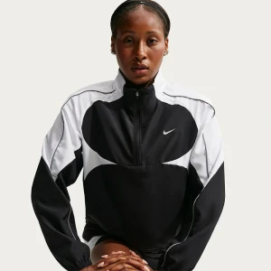 Дамско Горнище Nike W NK TEMPO SWSH DF JKT - IM7579-011