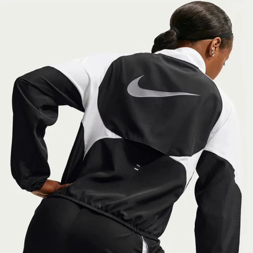 Дамско Горнище Nike W NK TEMPO SWSH DF JKT - IM7579-011