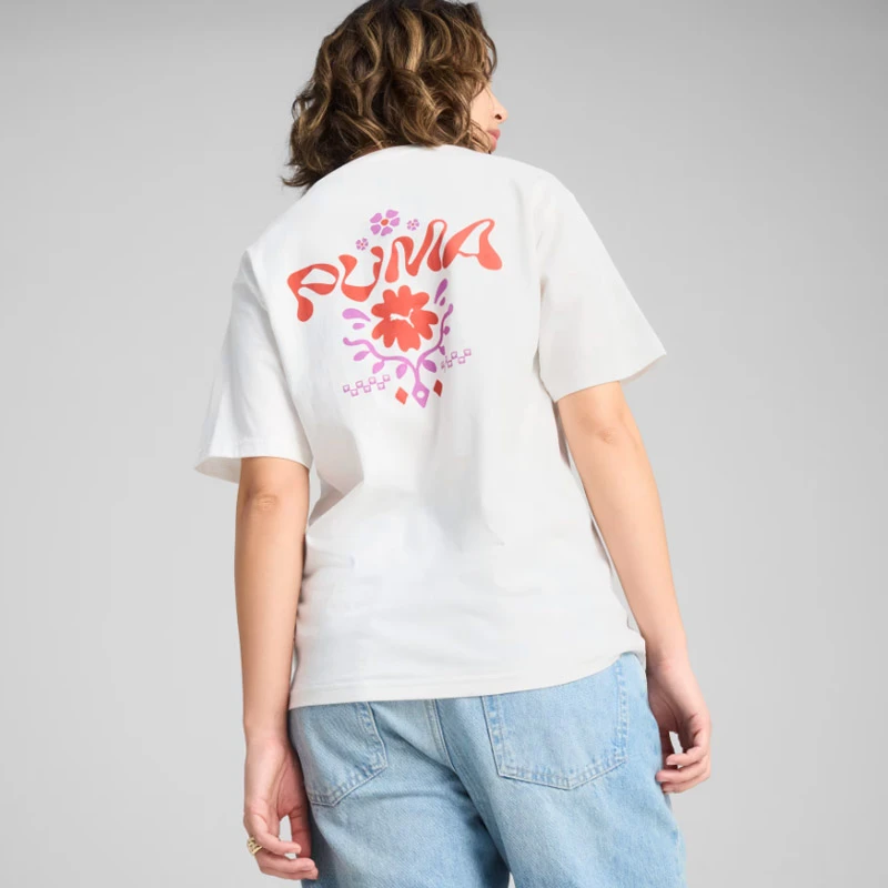 Дамска Тениска Puma WARDROBE ESS FLORAL PACK Relaxed Graphic Tee - 629813-02 Дамска Тениска Puma WARDROBE ESS FLORAL PACK Relaxed Graphic Tee - 629813-02