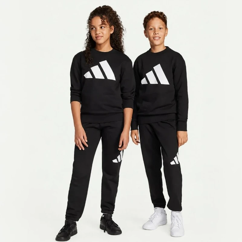 Детски екип Adidas J BL FL JOG 240 BLACK/WHITE - JD2098 Детски екип Adidas J BL FL JOG 240 BLACK/WHITE - JD2098