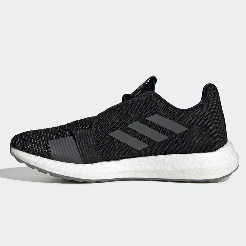 МЪЖКИ МАРАТОНКИ ADIDAS SENSEBOOST GO SHOES МЪЖКИ МАРАТОНКИ ADIDAS SENSEBOOST GO SHOES