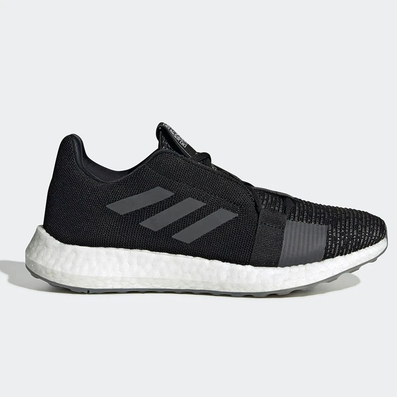 МЪЖКИ МАРАТОНКИ ADIDAS SENSEBOOST GO SHOES МЪЖКИ МАРАТОНКИ ADIDAS SENSEBOOST GO SHOES