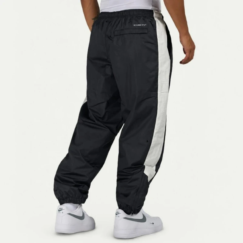 Мъжко долнище Nike M NK WR LND PANT 26 - HV8371-016 Мъжко долнище Nike M NK WR LND PANT 26 - HV8371-016